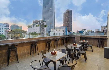 Getting Good Environment provided by Traveltouriz’s Address Downtown hotel 