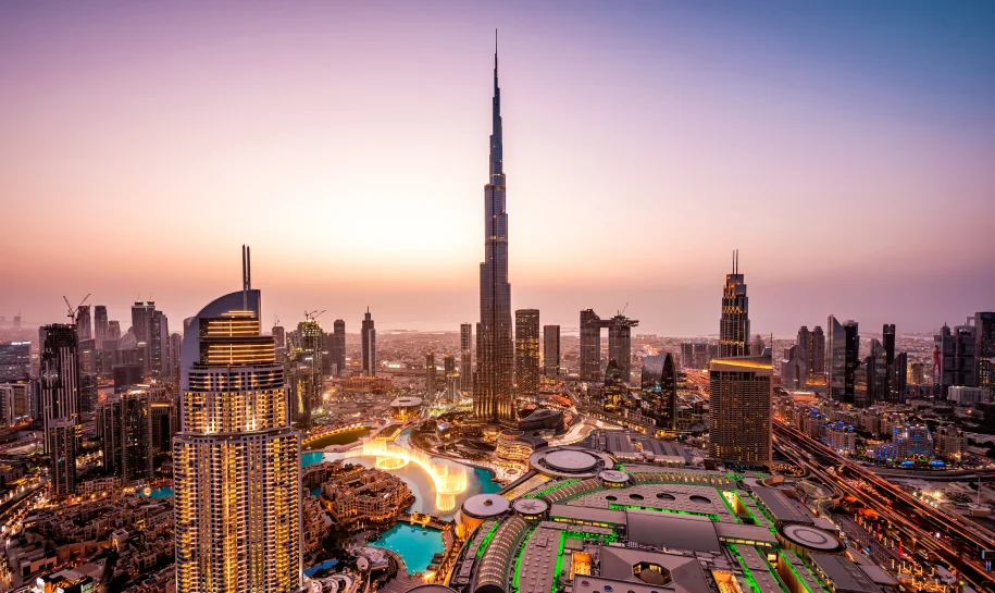 Visit Burj e Khalifa with Traveltouriz
