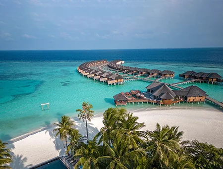 Experiment Maldives’ Luxury Resorts with Traveltouriz 